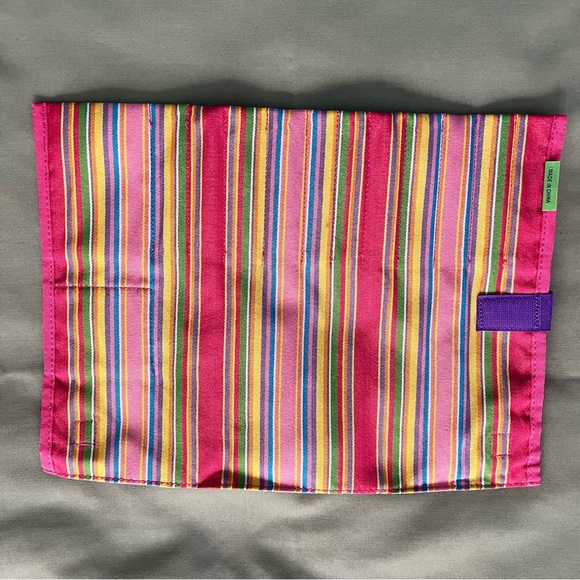 Clover Multicolor Striped Knitting Needle Case Organizer - Picture 5 of 6